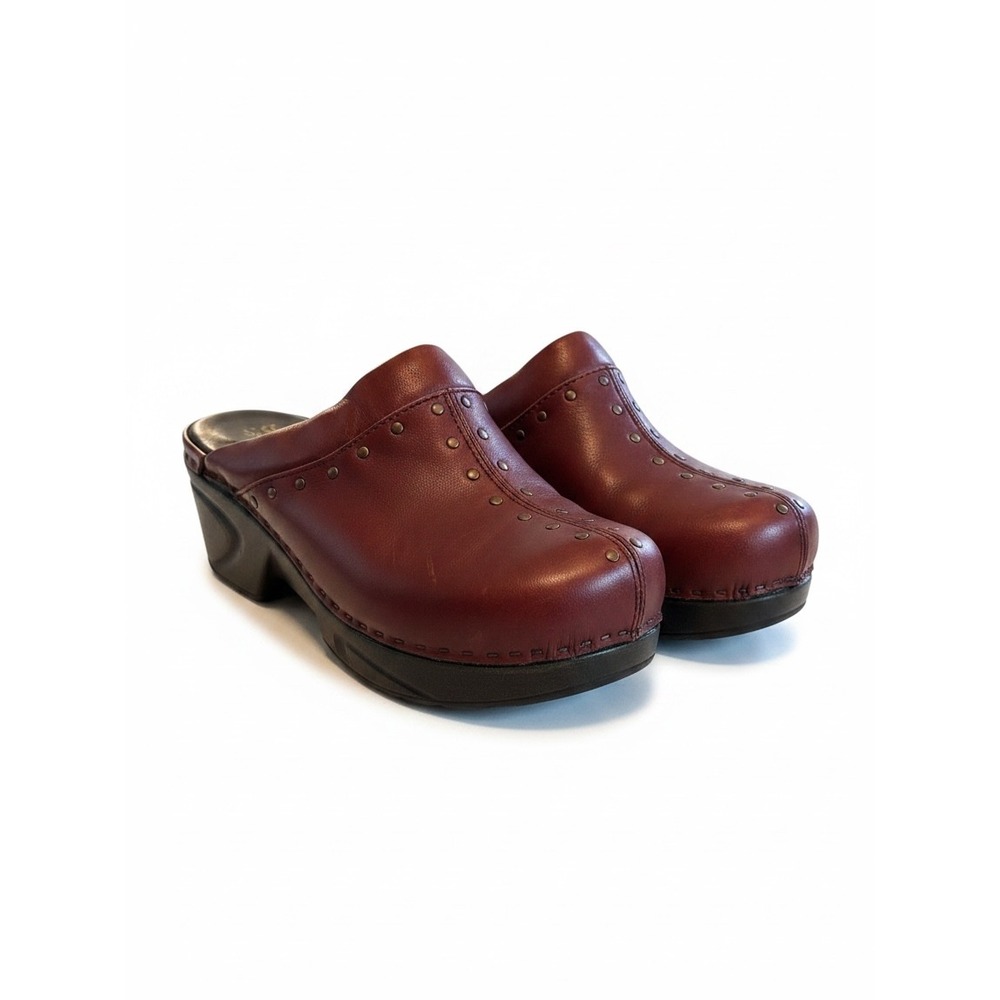 Sofft Leather Clogs 8 Burgundy Studded Platform Mules Comfort Boho Cottagecore